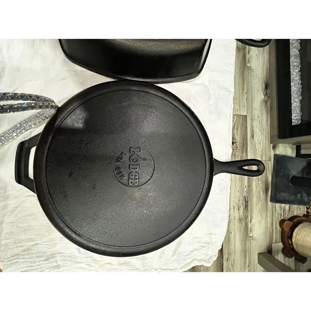 Lodge Cast Iron 2 Piece Set 12in Round Skillet 8SK 10.5in Square Grill Pan 8SGP